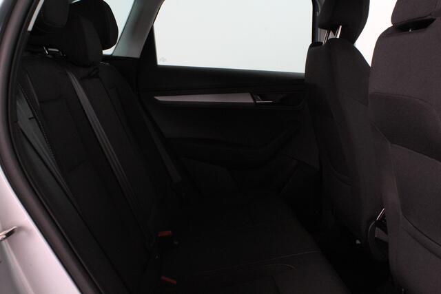 Skoda Karoq 1.0 TSI Business Edition > Camera/Navi/Comfort-pakket/keyless...
