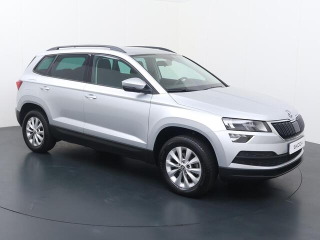 Skoda Karoq 1.0 TSI Ambition | Trekhaak wegklapbaar | Achteruitrijcamera | PDC achter | Cruise controle |