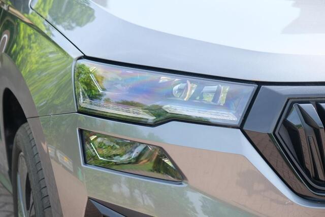 Skoda Karoq 1.5 TSi 150pk DSG Sportline | Navi | App Connect | Climate | Adaptive Cruise | Camera | Matrix LED | Elektrische Achterklep | Trekhaak