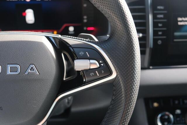 Skoda Karoq 1.5 TSi 150pk DSG Sportline | Navi | App Connect | Climate | Adaptive Cruise | Camera | Matrix LED | Elektrische Achterklep | Trekhaak