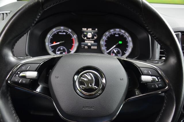 Skoda Karoq 1.5 TSI ACT Business Edition Automaat/Ecc/Pdc/Apple Carplay/Android Auto/lichtmetalen velgen