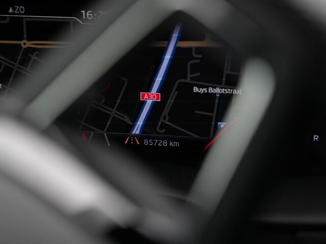 Skoda Karoq 1.5 TSI 150 pk DSG ACT Sportline Business | Achteruitrijcamera | Stoelverwarming | Navigatie