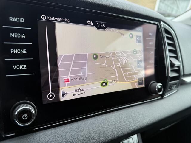 Skoda Karoq 1.5 TSI ACT Business Edition Trekhaak, Carplay/Android