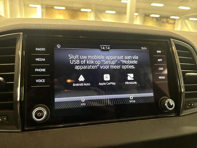 Skoda Karoq 1.5 TSI 150pk DSG ACT Business Edition · Camera · Apple/Android Car Play · Navigatie · P-Sensoren · Dodehoek Detectie · Stoel & Stuurverwarming · 16'' Inch ·