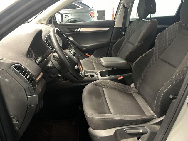 Skoda Karoq 1.5 TSI 150pk DSG ACT Business Edition · Camera · Apple/Android Car Play · Navigatie · P-Sensoren · Dodehoek Detectie · Stoel & Stuurverwarming · 16'' Inch ·