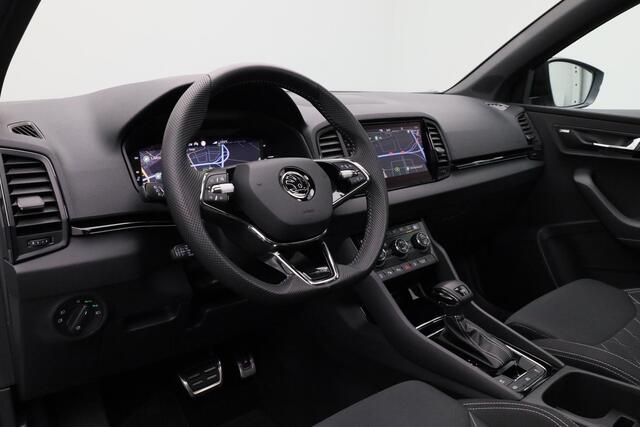 Skoda Karoq 1.5 TSI 150 pk DSG ACT Sportline Business | Panoramadak | Trekhaak | Navigatie Columbus | Stoelverwarming | CANTON sound | Park Assist | Carplay | 19 inch