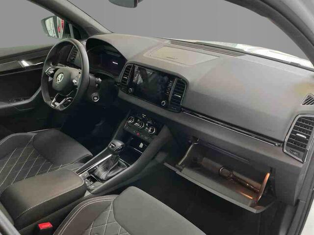 Skoda Karoq 1.5 TSI 150pk Automaat Sportline / Trekhaak / Adaptive Cruise / 19 inch l.m. / Wordt Verwacht