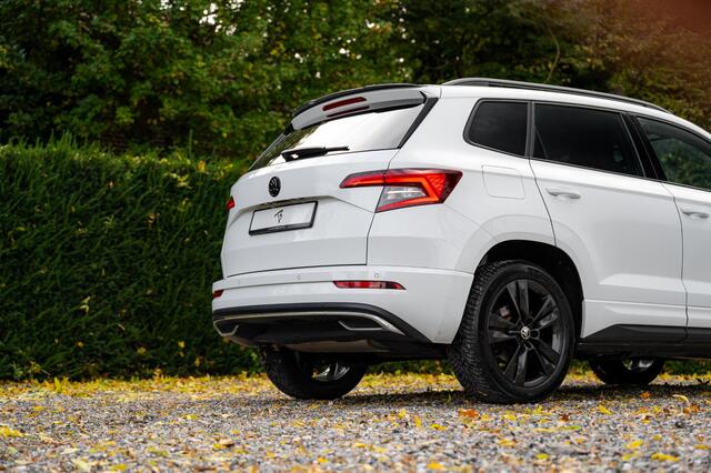 Skoda Karoq 1.5 TSI ACT Sportline Aut. 150pk | el. Trekhaak | ACC | Canton Soundsystem |