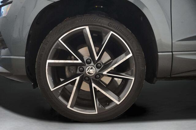 Skoda Karoq 1.5 TSI ACT Sportline Business DSG| | Pano | Trekhaak | Canton Audio | Camera