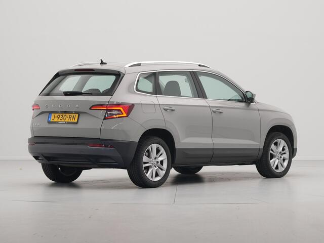 Skoda Karoq 1.0 TSI 115pk Business Edition Plus Navigatie Stoelverwarming Camera Clima Carplay 42