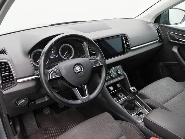 Skoda Karoq 1.5 TSi 150 Pk Style Business | Panoramadak | Canton | Trekhaak | Stoelverwarming | Adaptive Cruise | Navigatie | Carplay | Camera | 18 inch | 108.873 Km!!
