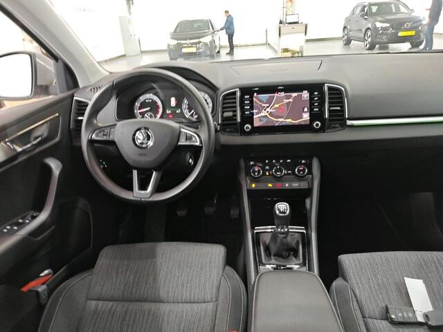 Skoda Karoq 1.0 TSI 115pk Business Edition / LED / Navigatie / Camera/ 17" LMV