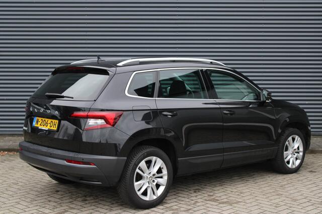 Skoda Karoq 1.5 TSI ACT Business Panoramdak Full-Led Camera DAB+