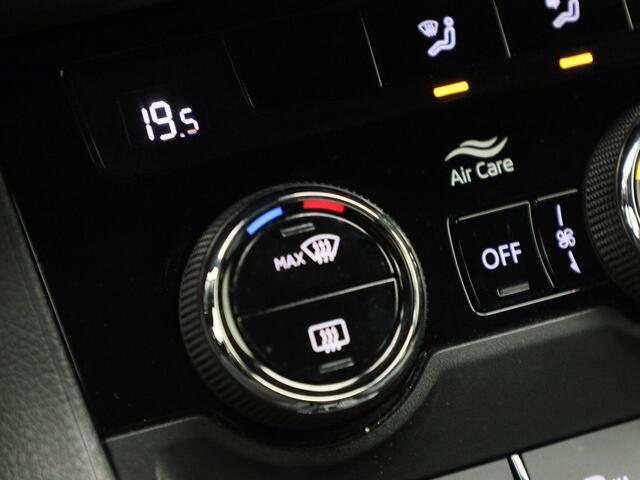 Skoda Karoq 1.5TSI/150PK ACT Sportline DSG · Navigatie · Trekhaak · Apple/Android Car Play · Camera · Garantie tot februari 2029 of 60000km.