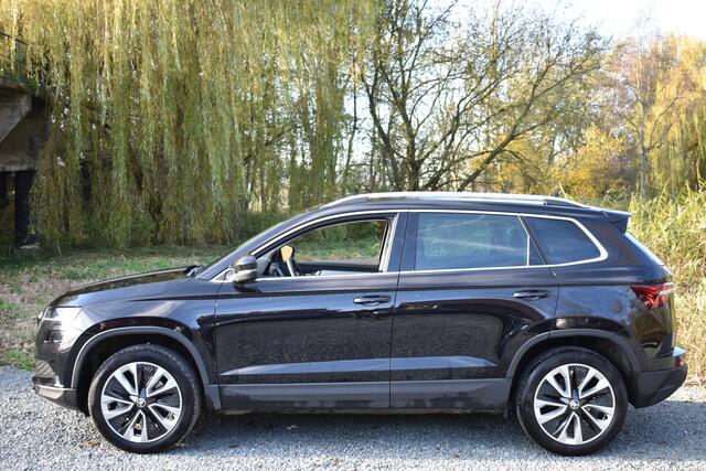 Skoda Karoq 1.5 TSI ACT 150PK DSG BUSINESS CARPLAY/ECC/STOELVERWARMING
