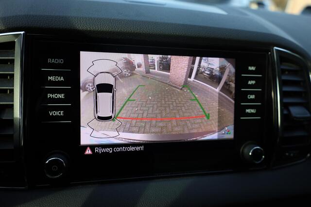 Skoda Karoq 1.0 TSI Business Edition CARPLAY CAMERA SFEERVERL. STOELERW. DAB CRUISE CLIMA NAVI 2XPDC LMV