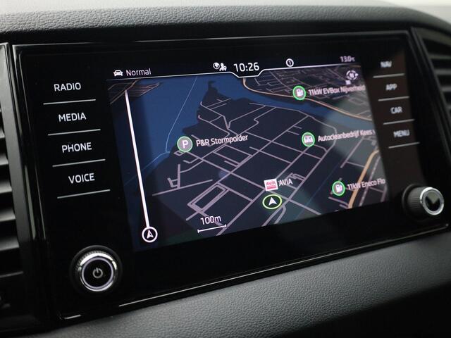 Skoda Karoq 1.5TSI/150PK ACT Sportline Business DSG · Panoramadak · 19'' Velgen · Apple/Android Car Play