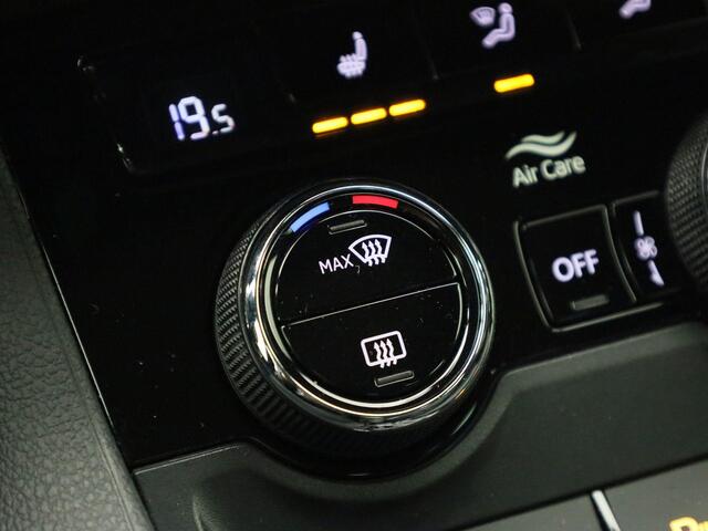 Skoda Karoq 1.5TSI/150PK ACT Sportline Business DSG · Panoramadak · 19'' Velgen · Apple/Android Car Play