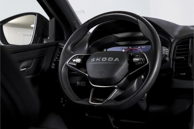 Skoda Karoq 1.5 TSI ACT Sportline Business 150 PK - Automaat | Elek. Trekhaak | Dig. Cockpit | Adapt. Cruise | PDC | Camera | NAV + App. Connect | ECC | DAB | LM 18" | 2863