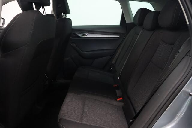 Skoda Karoq 1.5 TSI ACT Style Business 150pk Automaat | Trekhaak | Canton