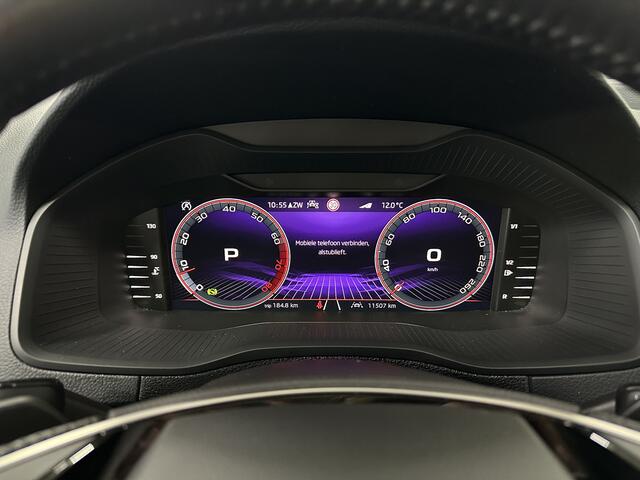 Skoda Karoq 1.5 TSI 150pk ACT Sportline | Elek. Trekhaak | Navigatiepakket | ACC | Ambient Lighting