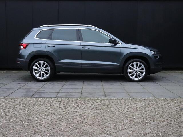 Skoda Karoq 1.5 TSI ACT Style | DSG | PANO-DAK | MEMORY | CAMERA | SPORTSTOELEN | NAVI | CAMERA | STOELVERW. |