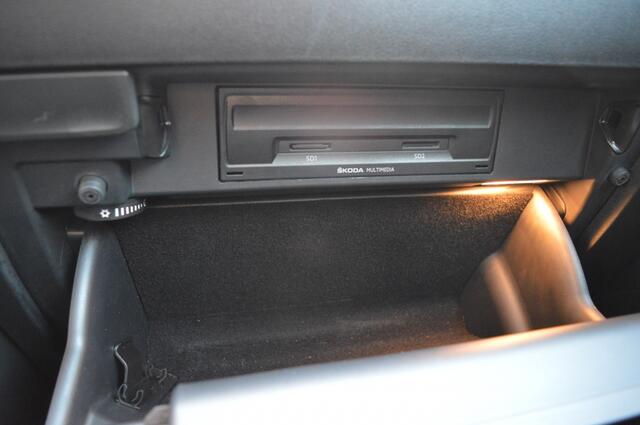 Skoda Karoq Navigatie, Cruise controle, 1.0 TSI Clever Ed. Automaat