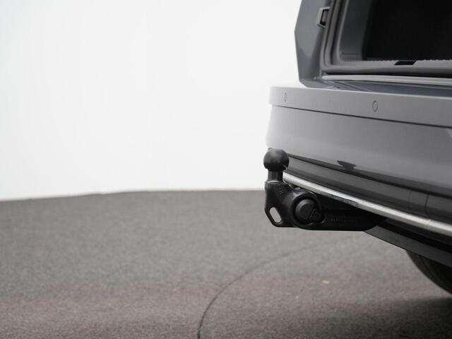 Skoda Karoq 1.5 TSI ACT 150 pk DSG Sportline | Trekhaak | Matrix LED | Stuur-/achterbankverwarming | Achteruitrijcamera