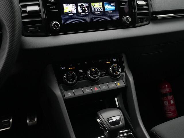 Skoda Karoq 1.5 TSI ACT 150 pk DSG Sportline | Trekhaak | Matrix LED | Stuur-/achterbankverwarming | Achteruitrijcamera