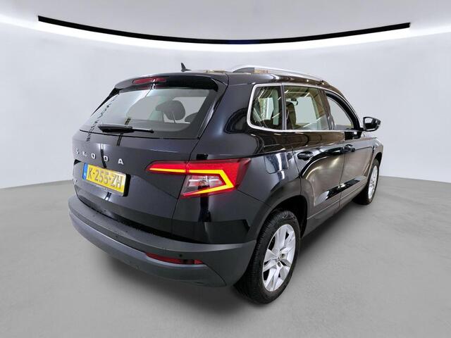 Skoda Karoq 1.5 TSI ACT Business Edition Plus / AUTOMAAT/ CAMERA/ PARK. SENSOREN/ CLIMA/ NAVI/ 17" LMV