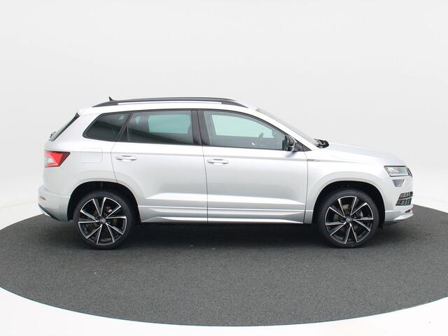 Skoda Karoq 1.5 TSi 150 Pk Automaat Sportline Business | Trekhaak | Canton Audio | Camera | Adaptive Cruise | Zwarte Hemel | 19 Inch | 43.935 Km!!