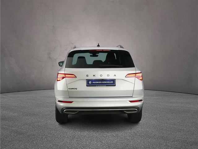 Skoda Karoq Sportline Business 1.5 TSI 150pk DSG Automaat Trekhaak, Adaptive cruise control, Achteruitrijcamera, Elektrische achterklep, LED matrix koplampen