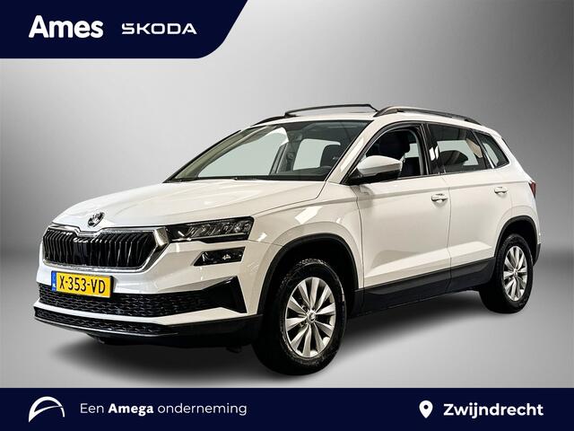 Skoda Karoq 1.5 150pk TSI ACT Business Edition Panoramadak | Parkeer Pakket | Navigatie Amundsen met 8" touchscreen