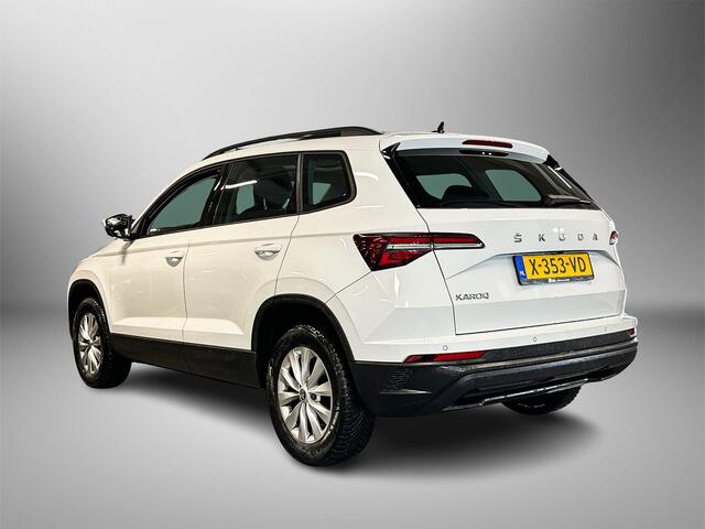 Skoda Karoq 1.5 150pk TSI ACT Business Edition Panoramadak | Parkeer Pakket | Navigatie Amundsen met 8" touchscreen