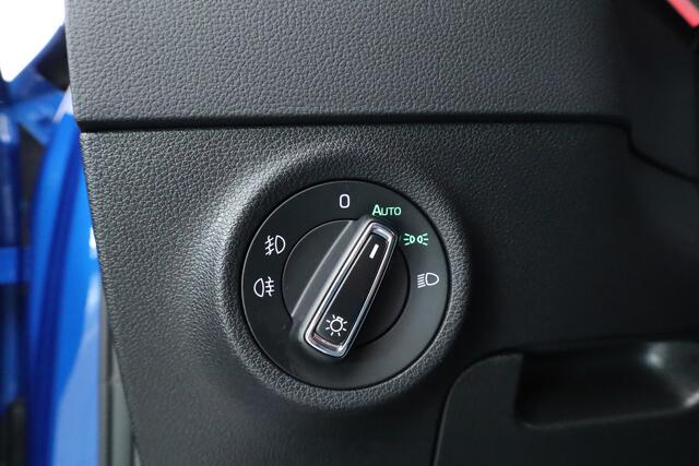 Skoda Karoq 1.5 TSI ACT Style DSG | Navi | Adapt. Cruise | Camera | Keyless | All Season | Apple CarPlay | Stoelverw.