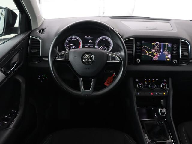 Skoda Karoq 1.0 TSI Style | Camera | Carplay | Navigatie | Full LED | Climate control | Parkeerhulp | Cruise control | Bluetooth