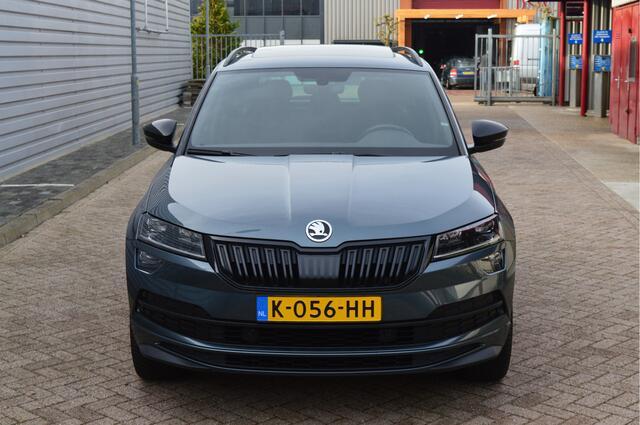 Skoda Karoq 1.5 TSI ACT Sportline Business O.a; Haak, Stoelverw, Cruise, Carplay, Pano, Etc. All-in prijs!