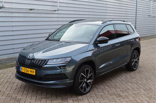 Skoda Karoq 1.5 TSI ACT Sportline Business O.a; Haak, Stoelverw, Cruise, Carplay, Pano, Etc. All-in prijs!