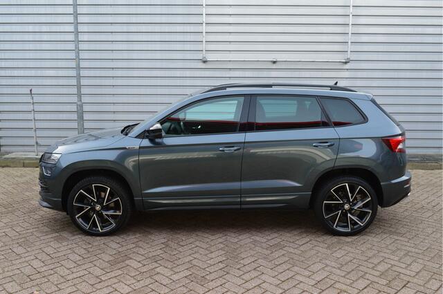 Skoda Karoq 1.5 TSI ACT Sportline Business O.a; Haak, Stoelverw, Cruise, Carplay, Pano, Etc. All-in prijs!