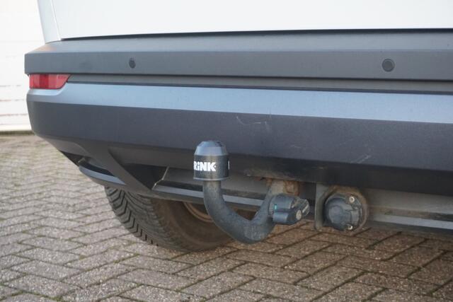 Skoda Karoq 1.0 TSI Business | TREKHAAK | STOELVERWARMING | METALLIC WIT | ACC | VIRTUAL COCKPIT |