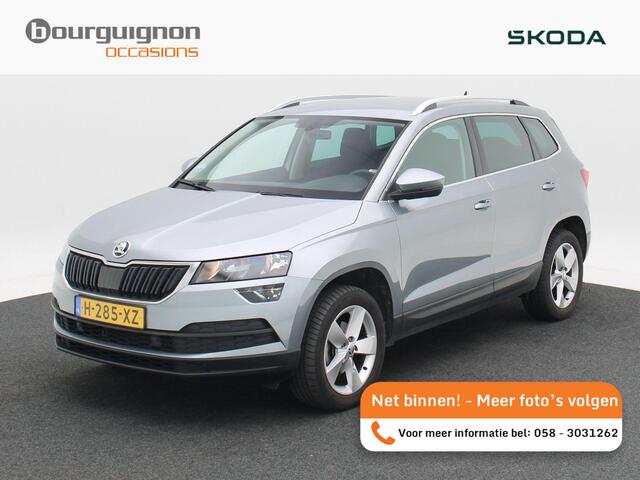 Skoda Karoq 1.5 TSi ACT Ambition 150 Pk | Wegklapbare Trekhaak | Camera | Navigatie | CarPlay | Stoelverwarming | 17 Inch