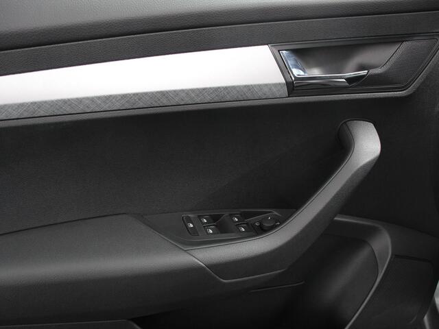 Skoda Karoq 1.5 TSI 150pk DSG Ambition | Navigatie | Apple Carpla/Android Auto | Camera | Climate Control | Adaptive Cruise control | Lichtmetalen Velgen