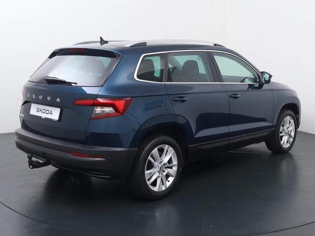 Skoda Karoq 1.5 TSI ACT Business Edition Plus | 150 PK | Trekhaak wegklapbaar | LED verlichting | Navigatiesysteem |