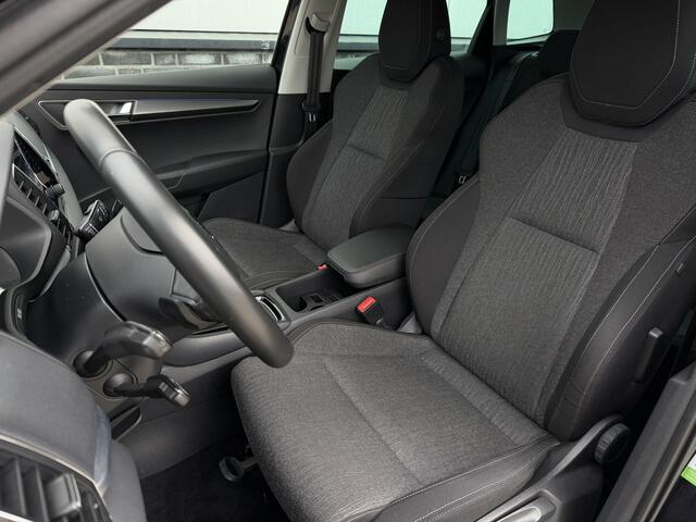 Skoda Karoq 1.5 TSI ACT Style | LED | Elek. Trekhaak | Navi | Carplay | Camera