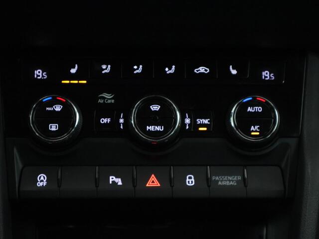 Skoda Karoq 1.5 TSI ACT Sportline Business Automaat | Navigatie | 1e eigenaar | Trekhaak |