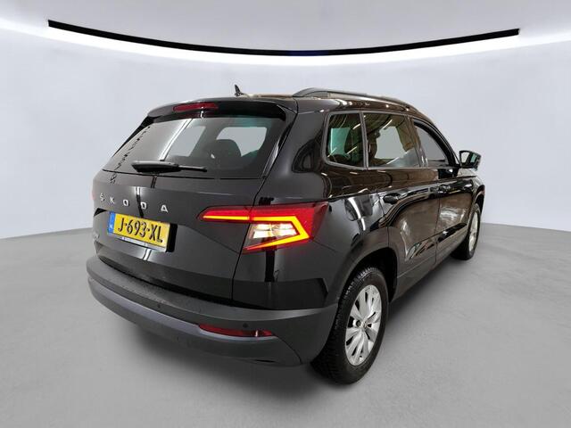Skoda Karoq 1.5 TSI ACT Business Edition / Digitaal dashboard / Navigatie / LED / Climate controle / Parkeersensoren achter /