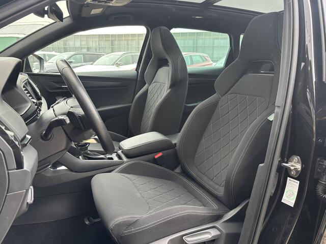 Skoda Karoq 1.5 TSI ACT 150PK DSG Sportline Business | Pano | Camera | Trekhaak |