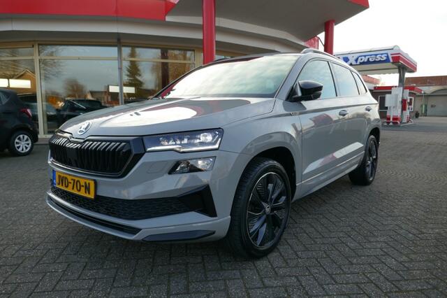 Skoda Karoq 1.5 TSI SPORTL. BUS. 150 PK NIEUW MODEL/CAMERA/MATRIX LED