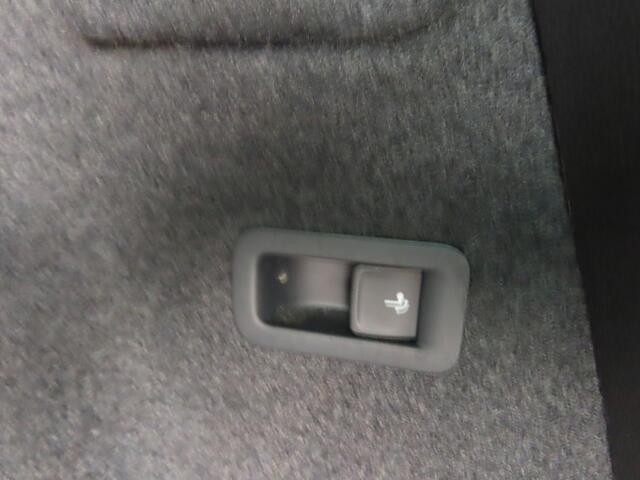 Skoda Karoq 1.5 TSI Sportline Business Led Pano Trekhaak 2022