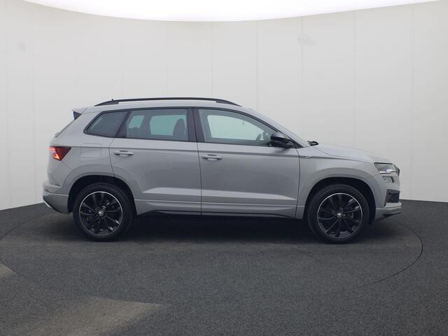 Skoda Karoq 1.5TSI/150PK ACT Sportline Business · Navigatie · Apple/Android Car Play · Camera + Parkeersensoren · Garantie t/m 22-02-2028 of 100.000km.